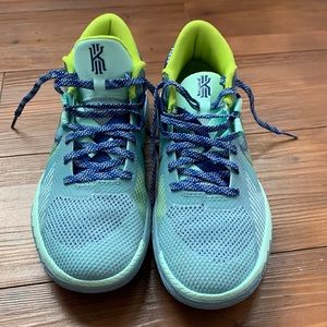 Size 7.5 Kyrie Nike basketball sneakers